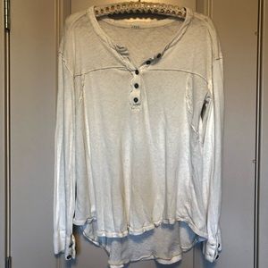 FREE PEOPLE -Med- Classic Cotton Baggy 1/4 Button Down Shirt in creamy off-white